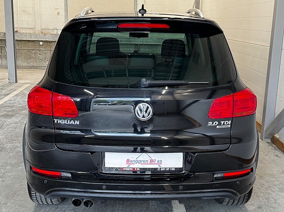 Volkswagen Tiguan 5 of 5