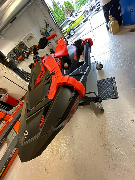 SEA DOO Spark Trixx 2up 3 of 13
