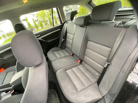 Skoda Octavia 3 of 5