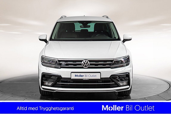 Volkswagen Tiguan 3 of 5