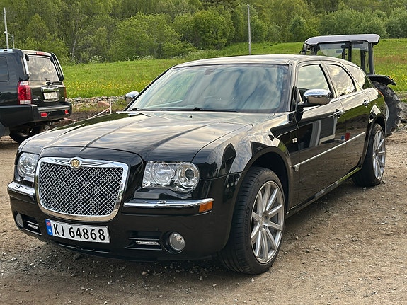 Chrysler 300C 24 of 30