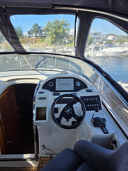 Bavaria Sport 29 – KAD 300 – 1225 timer – omfattende oppgradert 10 of 26