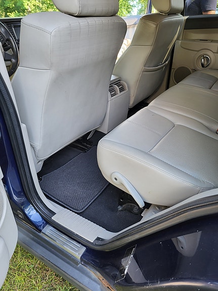 Jeep Commander 17 of 29