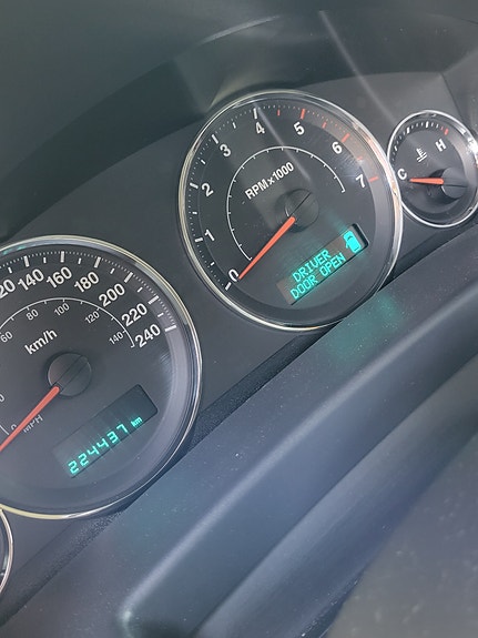 Jeep Commander 21 of 29