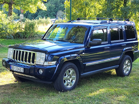 Jeep Commander 2 of 5