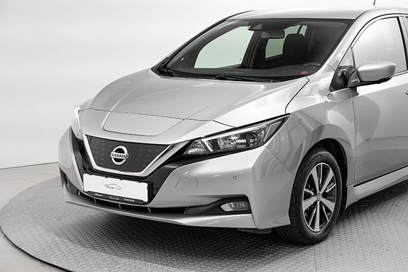 Nissan Leaf 2 of 5