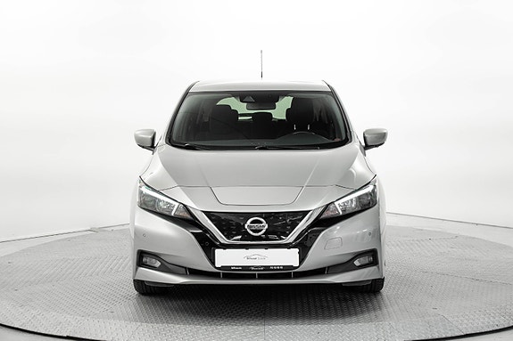 Nissan Leaf 3 of 5