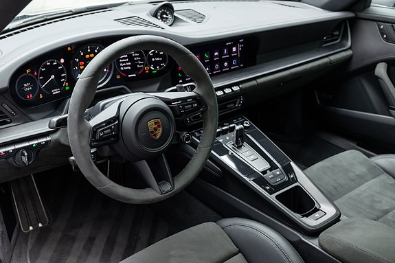 Porsche 911 24 of 30