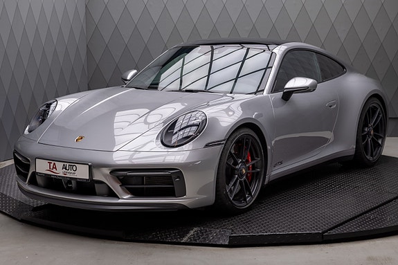 Porsche 911 3 of 5