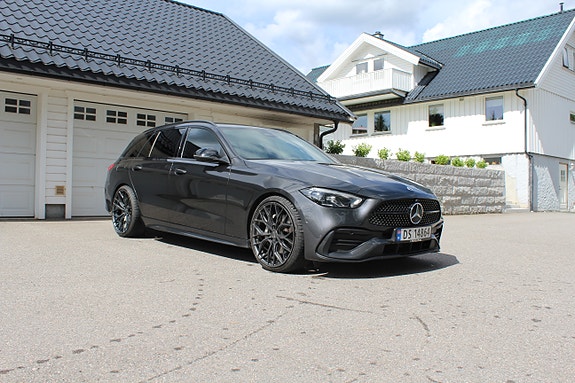 Mercedes-Benz C220 d 2 of 18
