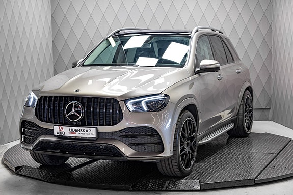 Mercedes-Benz GLE400 d 2 of 5