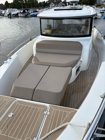 Nimbus C9 – Profesjonell maritim støtte, executive charter og privat transport 7 of 7