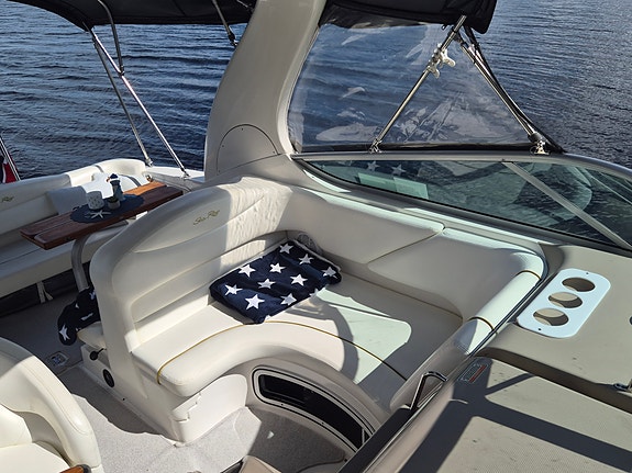 Sea Ray Sundancer 315 | Mercruiser 496 MAG | Webasto | Mye utstyr | Quickrest 16 of 30