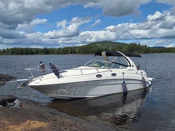Sea Ray Sundancer 315 | Mercruiser 496 MAG | Webasto | Mye utstyr | Quickrest 3 of 30