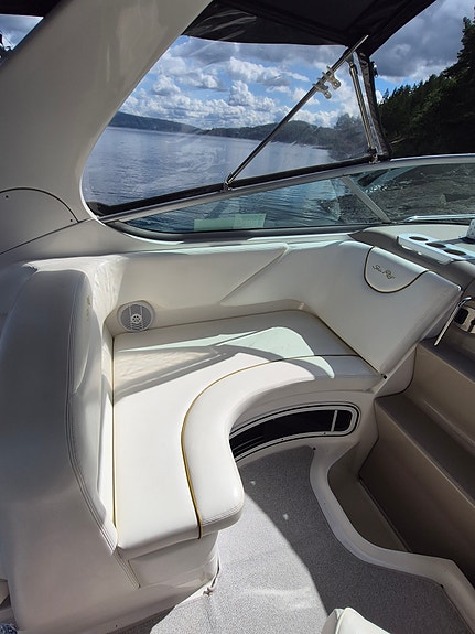 Sea Ray Sundancer 315 | Mercruiser 496 MAG | Webasto | Mye utstyr | Quickrest 19 of 30