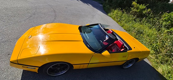 Chevrolet Corvette 5 of 12