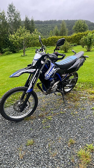 Yamaha WR 125 R/X 2 of 9