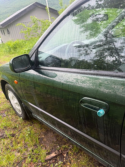 Subaru Legacy 8 of 8
