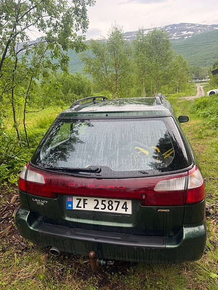 Subaru Legacy 4 of 8