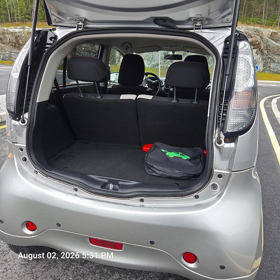 Mitsubishi i-Miev 16 of 30