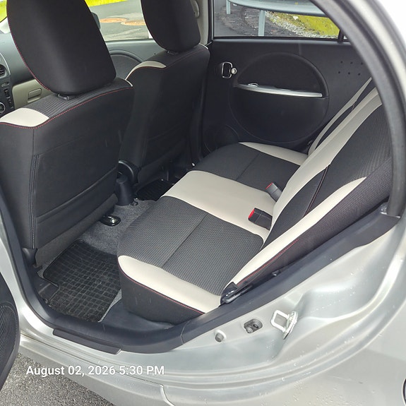 Mitsubishi i-Miev 10 of 30