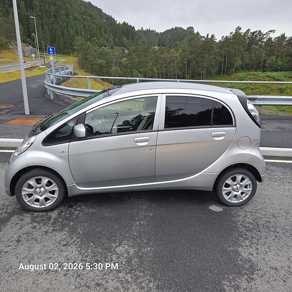 Mitsubishi i-Miev 9 of 30