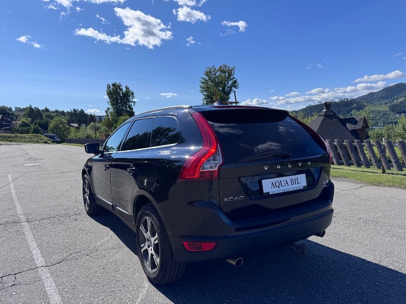 Volvo XC60 6 of 23