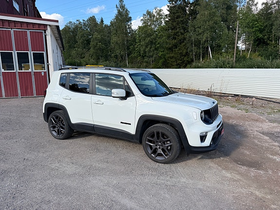 Jeep Renegade 3 of 5