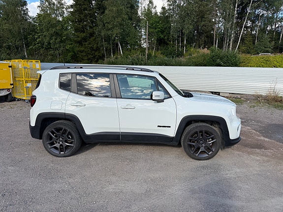Jeep Renegade 4 of 5