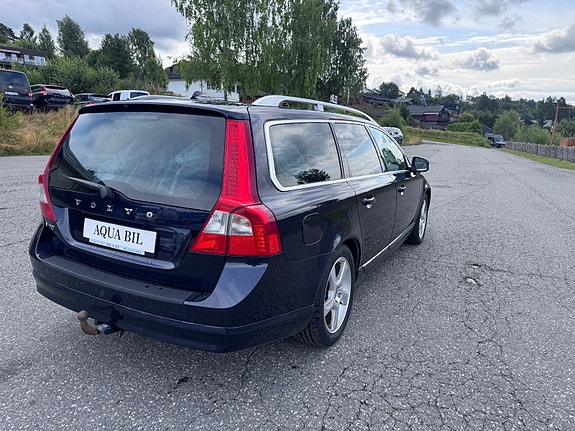 Volvo V70 8 of 23
