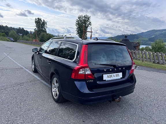 Volvo V70 6 of 23