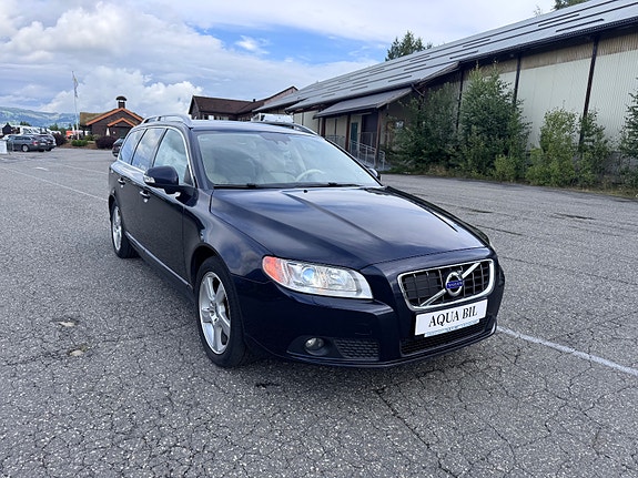 Volvo V70 3 of 23