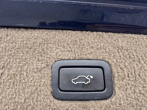 Volvo V70 10 of 23