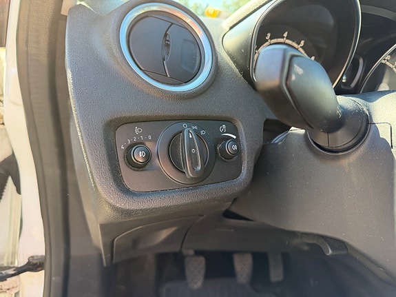 Ford Fiesta 14 of 22