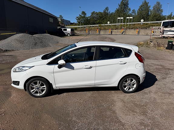 Ford Fiesta 9 of 22