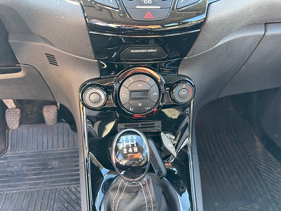 Ford Fiesta 19 of 22