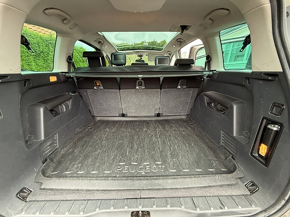 Peugeot 5008 8 of 19