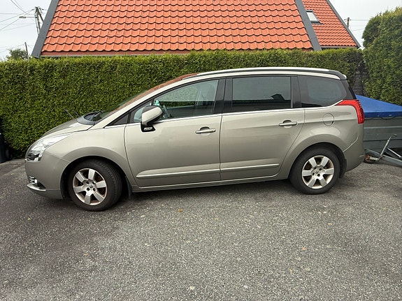 Peugeot 5008 18 of 19