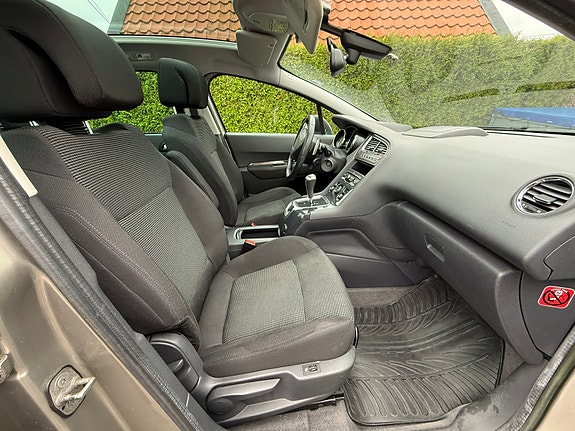 Peugeot 5008 7 of 19