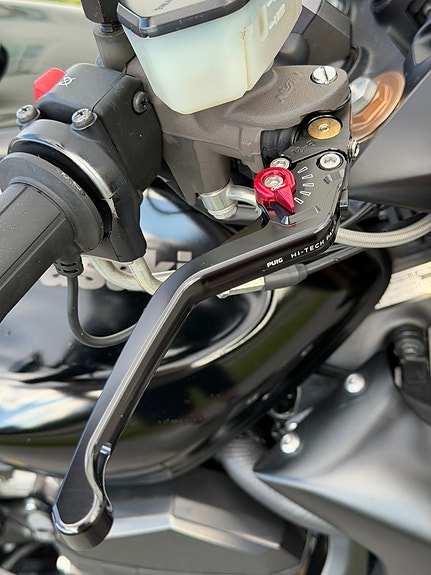 Kawasaki Z 750R Black Edition 16 of 21
