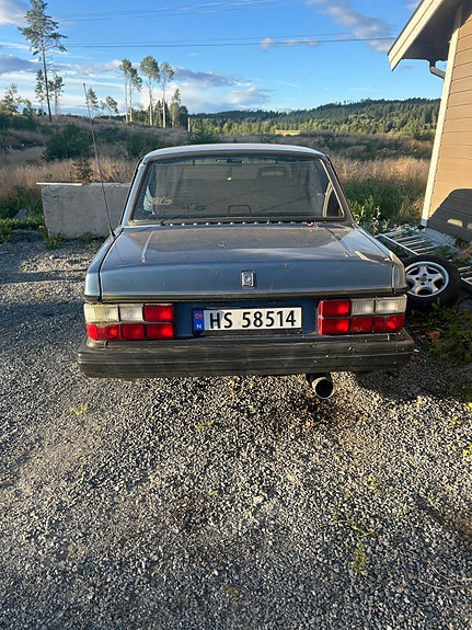 Volvo 240 5 of 5