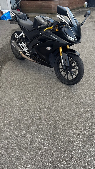 Yamaha YZF-R 125 5 of 10