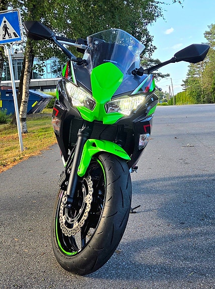 Kawasaki Ninja 650 4 of 8