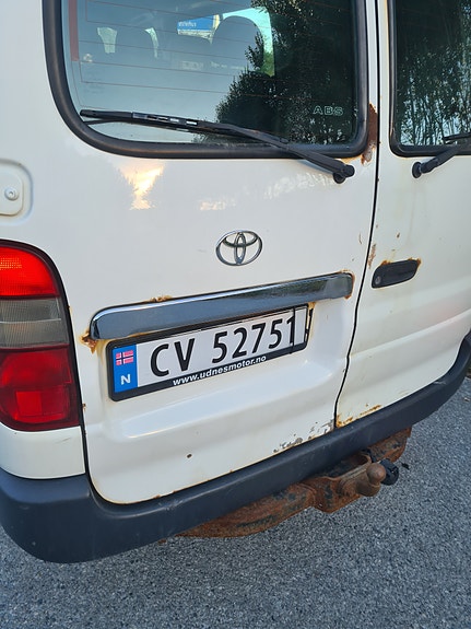 Toyota HiAce 13 of 26