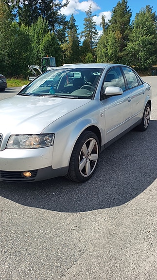 Audi A4 12 of 30