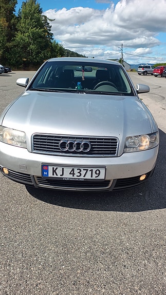 Audi A4 7 of 30