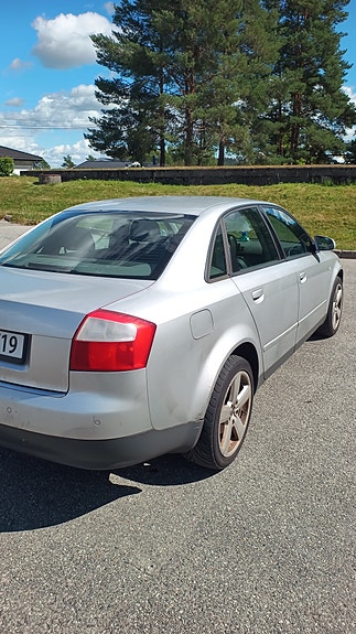 Audi A4 5 of 30