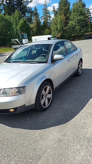 Audi A4 11 of 30