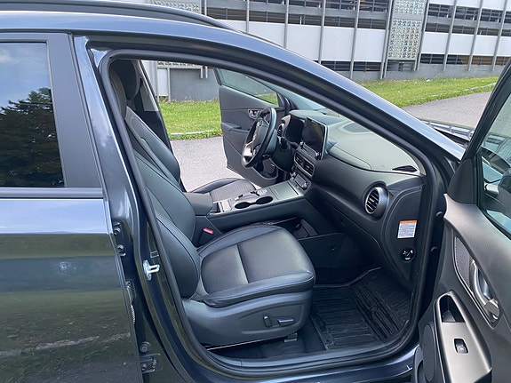 Hyundai Kona 25 of 30