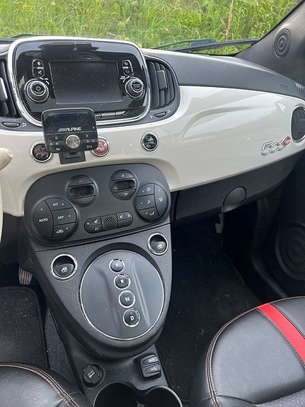 Fiat 500C 2 of 4